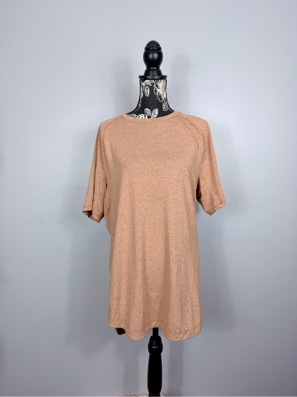 Lululemon heathered butternut brown drysense training short sleeve shirt size L